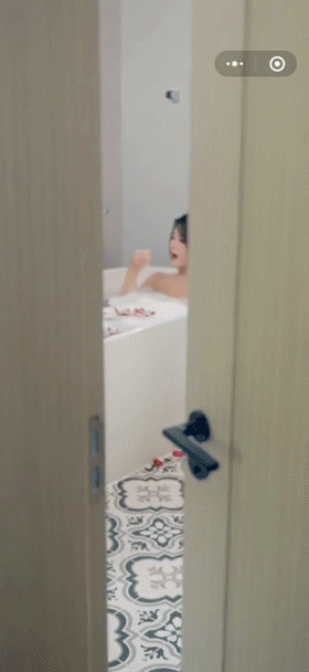 挺进微信人气榜一 休闲新游周报CQ9电子网站真人擦边小游戏(图7)